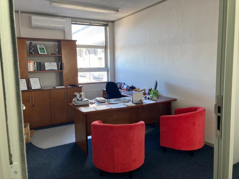 To Let Commercial Property for Rent in Walmer Eastern Cape